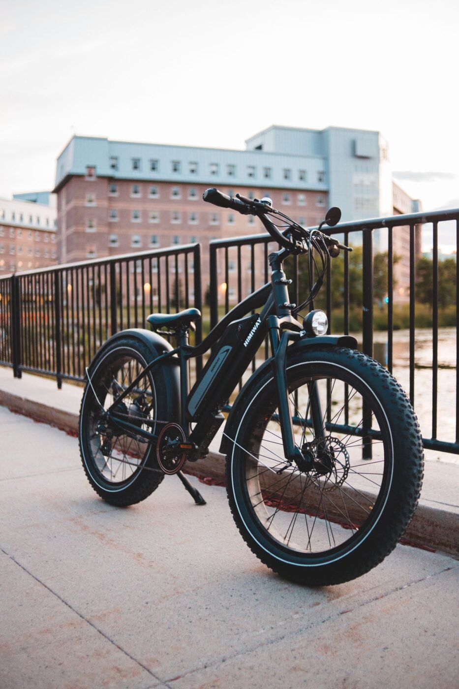 26" 36 V 10.4 Ah urban e-bike